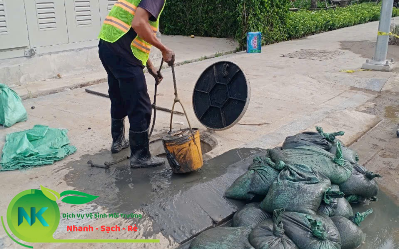 hố ga bị đầy