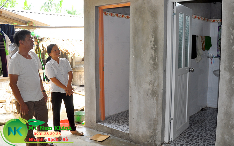 xây nhà vệ sinh đơn giản