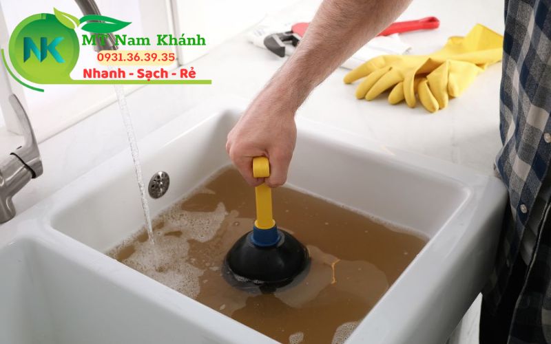 Thông Nghẹt Bồn Rửa Chén Nhanh - Sạch - Rẻ | Có Mặt Sau 30 Phút!