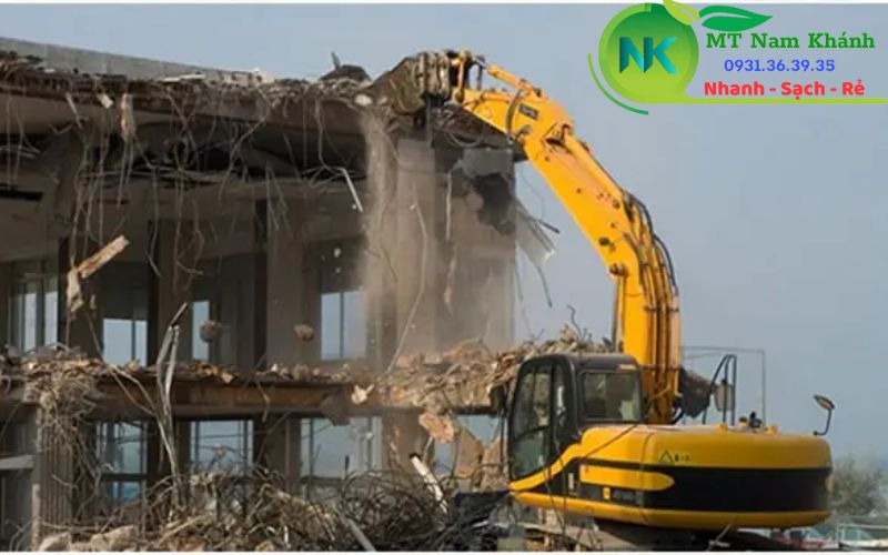 Báo Giá Tháo Dỡ Nhà Cũ, Công Trình Nhà Xưởng Trọn Gói Giá Rẻ TPHCM